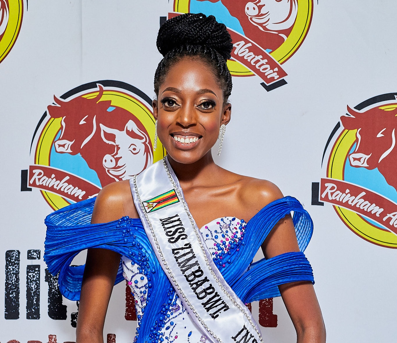 Miss Zimbabwe International Queen Yollanda